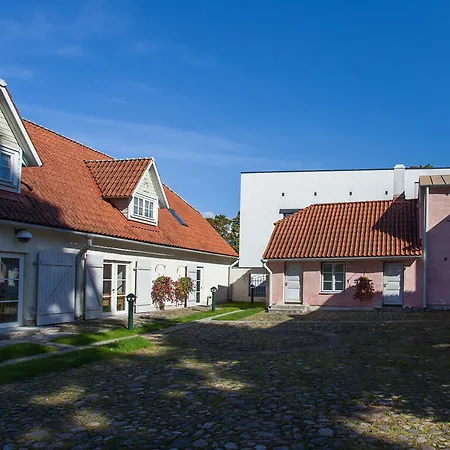 Gasthof Arensburgi *